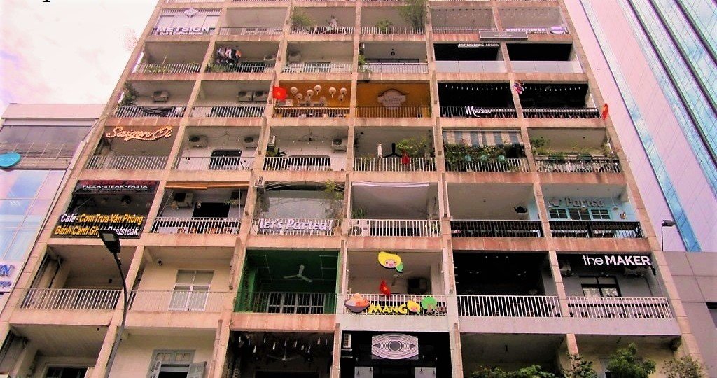 The Cafe Apartment on Saigon's Walking Street – Vietnam Coracle – Independent Travel Guides to Vietnam